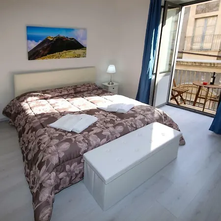 Holiday home Sicily Wonderful Piazza Universita' *